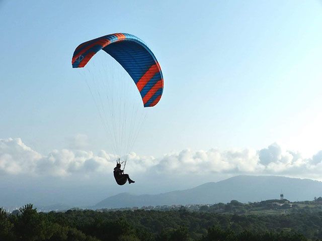 VUELO PARAPENTE EN MADRID<BR><span style="color:#2EACD8">BAUTIZO</span>