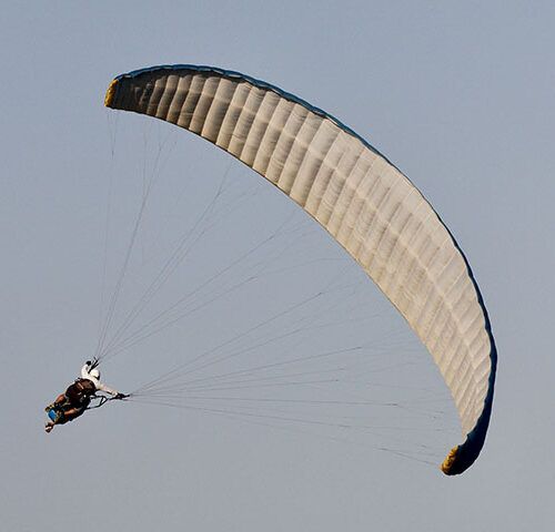 VUELO PARAPENTE EN MADRID <BR><span style="color:#2EACD8">MONTAÑA + ACROBACIA</span>